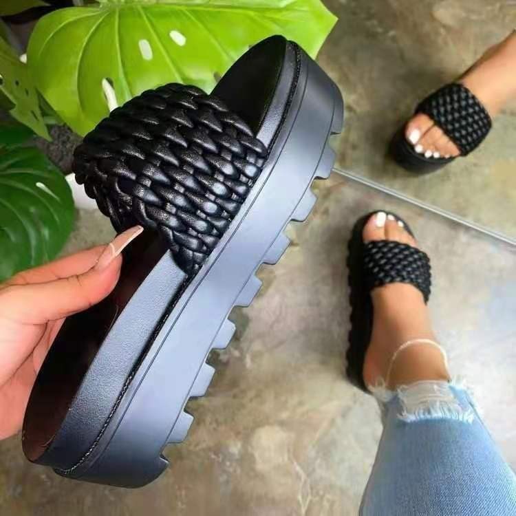 THICK BOTTOM SANDALS